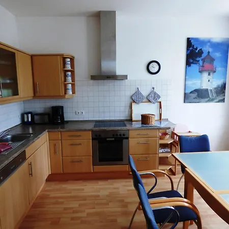 Apartment Sonnige -100qm - Im 1. Obergeschoss Der Walhall In Einem Parkähnlichen Garten Sellin (Rugen)